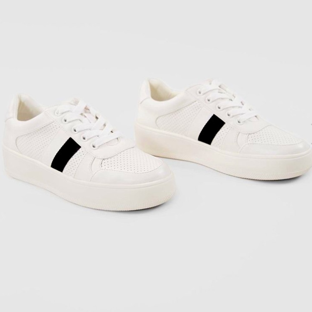 Steve Madden Leather Platform Sneakers